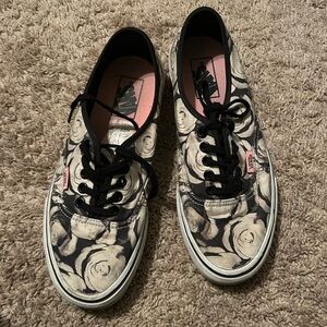 VANS Gray Scale Roses - Size 9 Womens